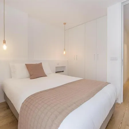 Meet The Warm Apartment Lissabon